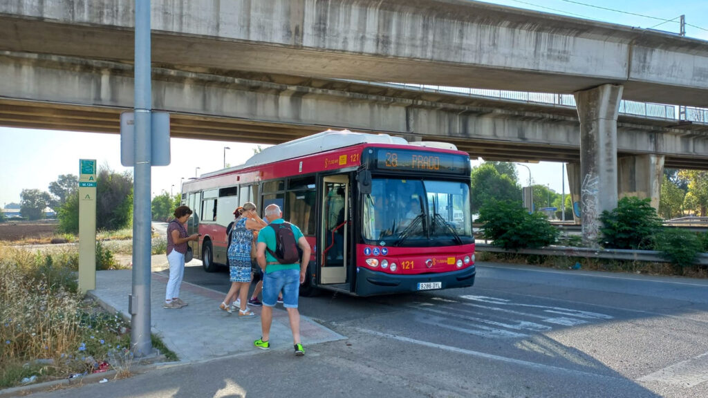 parking-caravane-exterior-autobus1920x1080